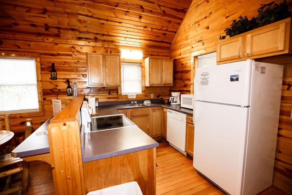The Cabins At Pine Haven - Beckley Beaver Zewnętrze zdjęcie